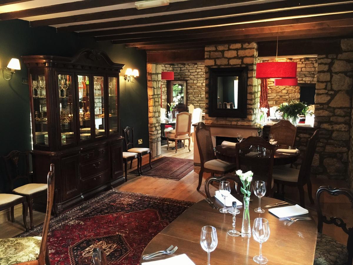 מלון אוקהאם The Fox And Hounds מראה חיצוני תמונה