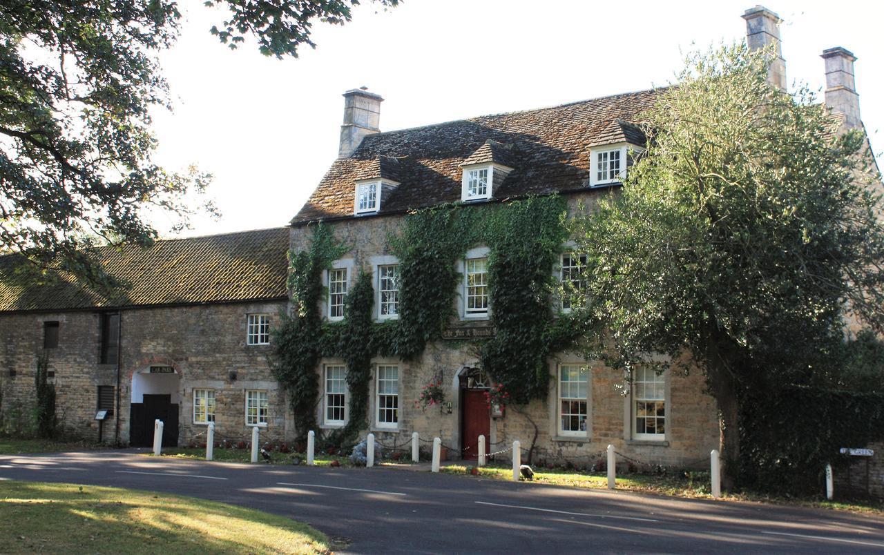 מלון אוקהאם The Fox And Hounds מראה חיצוני תמונה